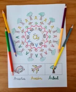 Mandalas para niños: letra "a" del alfabeto